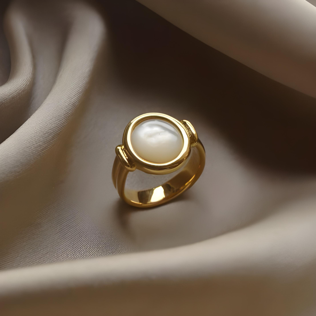 BettyRae - Elegant All Pearl Look Ring