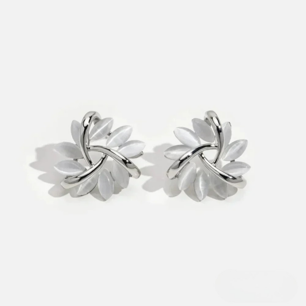 BettyRae™ - Elegant and Exquisite Opal Petal Circle Stud Earrings in Gold