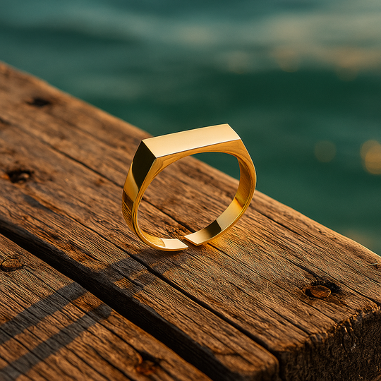 BettyRae - Essential water line ring