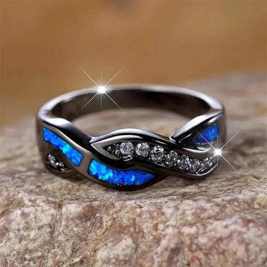 BettyRae - Thessia Lunebray Ring White Gold