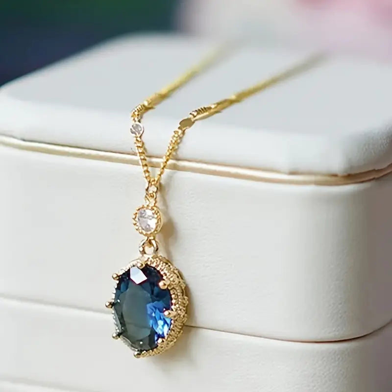 BettyRae - Lunebray Gold Necklace