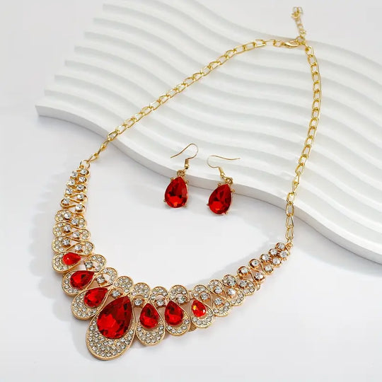 BettyRae - Crimselle Gold Jewelry Set