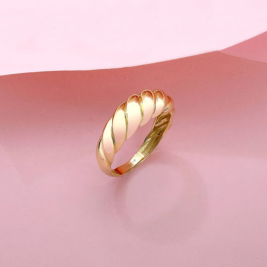 BettyRae - Croissant Ring