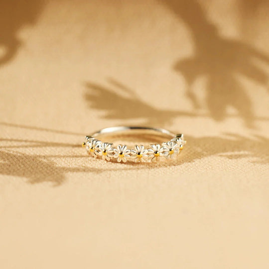 BettyRae - Luxurious Floral Ring