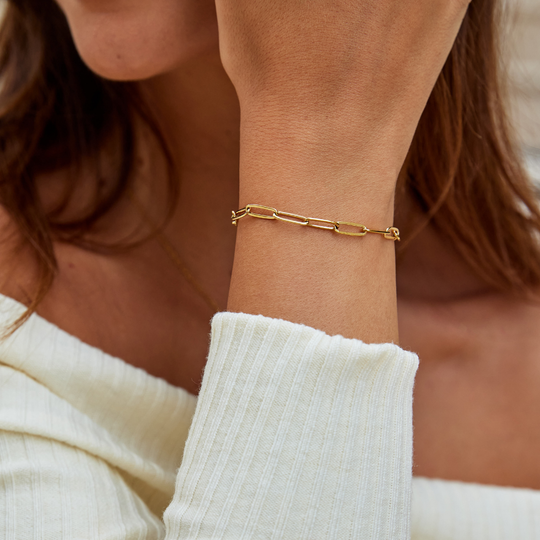 BettyRae - Clip Gold Bracelet