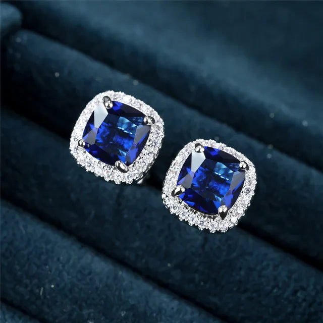 BettyRae - Saphir Square Stud Earrings White Gold