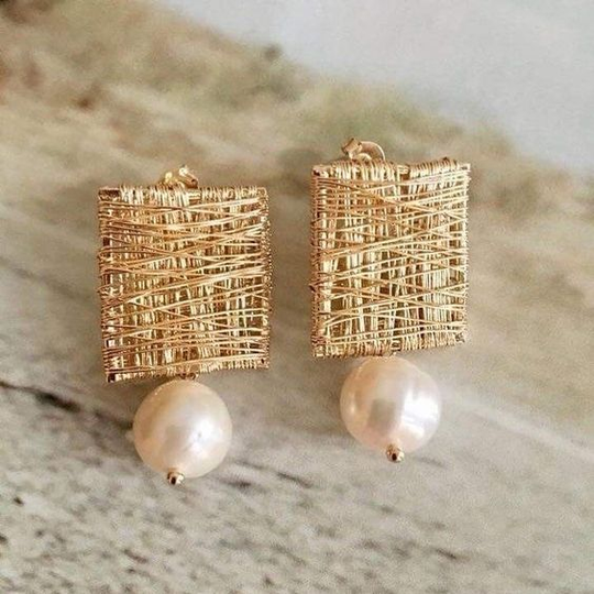 BettyRae™ - Vintage Golden Threads with Pearls Earrings