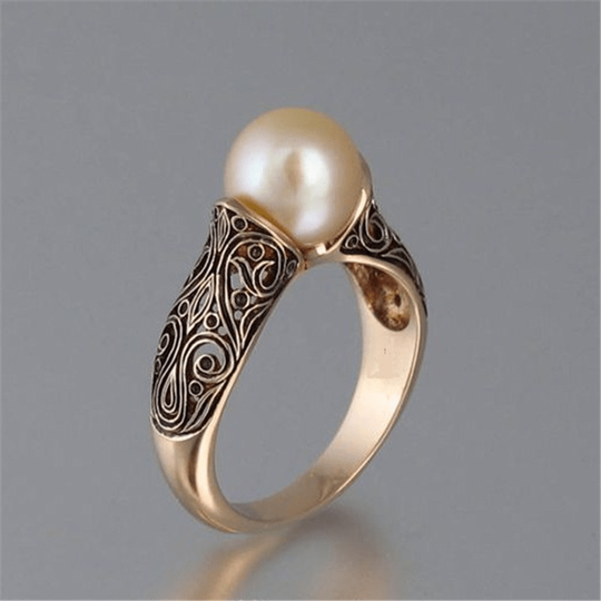 BettyRae™ - Vintage Pearl Golden Ring