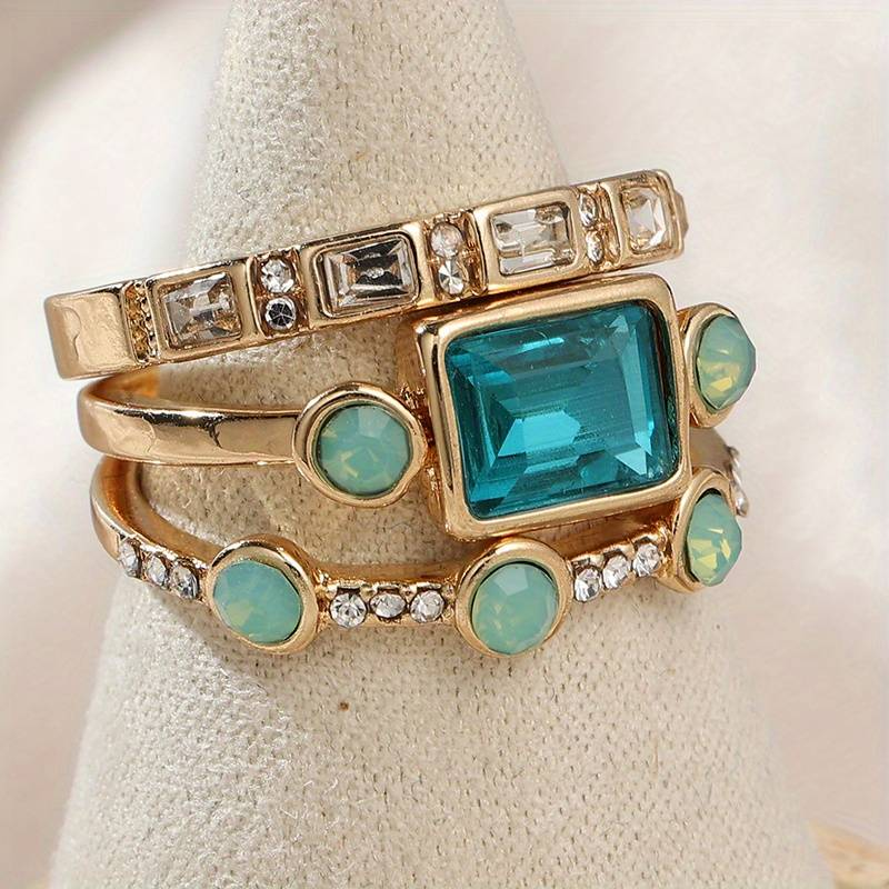 BettyRae™ - Vintage Blue Crystal Ring Set